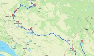 Trasa przez Czarnogórę i Bośnię, z zaznaczonymi punktami: Jezioro Blidinje, Mostar, Plužine.