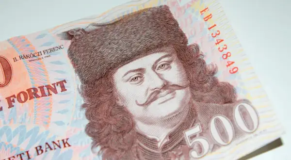 Węgierskie pieniądze: portret II. Rakoczego Ferenca na banknocie 500 forintów.