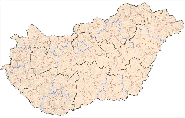 Mapa administracyjna Węgier z zaznaczonymi granicami powiatów i rzekami. Pokazuje, gdzie leżą Węgry w Europie Środkowej.